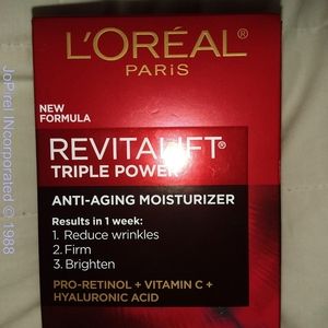 (2) New Look L'OREAL paris REVITALIFT Triple Power anti-aging